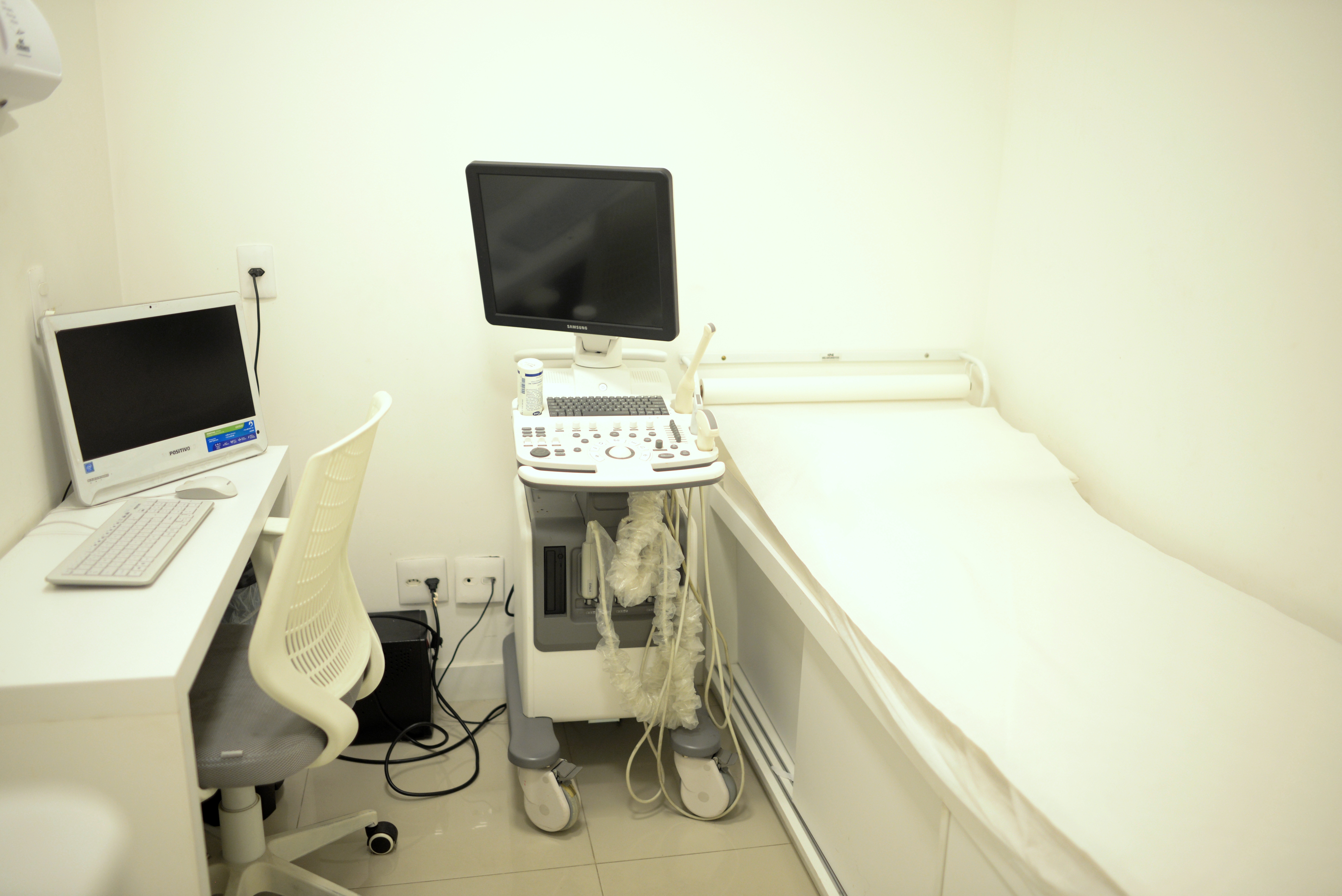 Sala de ultrassonografia da CliniK
